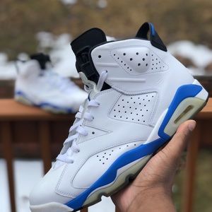 Air Jordan Retro 6 sport blue